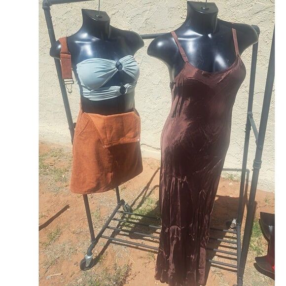 Spring Sale! Lot 33 includes 4 -XS NWOT Shein Corduroy Overalls-TOP-Dress-Skirt - Picture 8 of 12